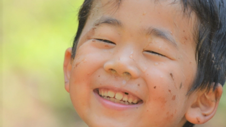 子どもが自由に裸足で走れる「あそび場」の運営を続けたい!