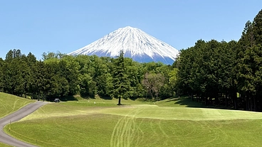 暖炉つき！ゴルフ場近！別荘をリフォームして泊まりに行こう@富士宮 のトップ画像