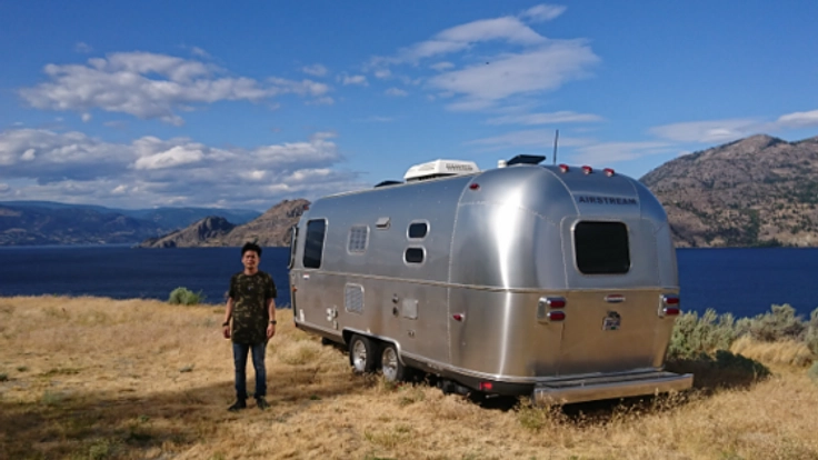 キャンピングカーで現地の食材を調理しながらアメリカカナダ一周