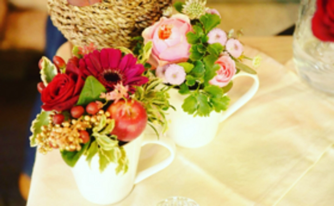 大人気のマグカップアレンジフラワーをお届け！