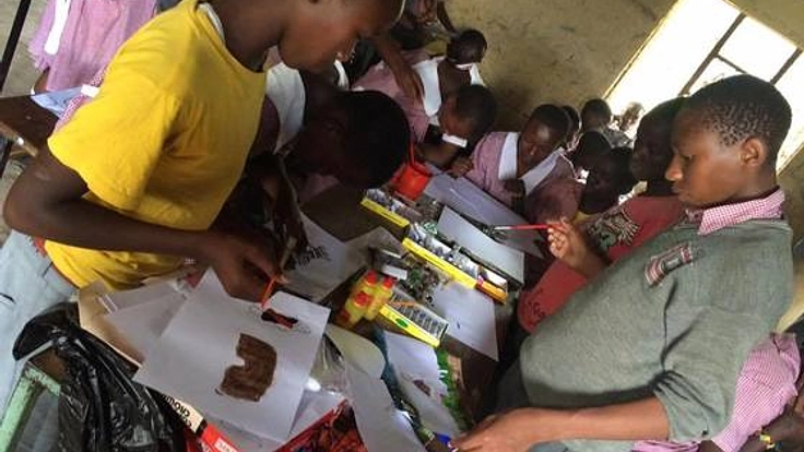 マサイ族発!手作り会話帳で貧しい子供に継続的な学費支援を!