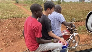 ウガンダの孤児院にバイクを！！