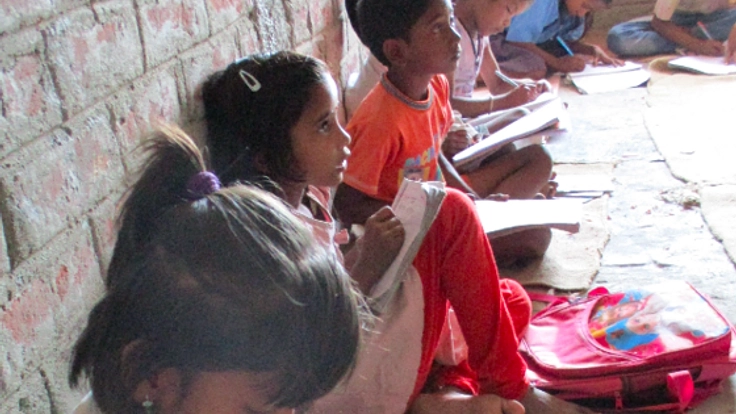 カーストにより差別されたインドの子ども達に夢をつかむ学び舎を