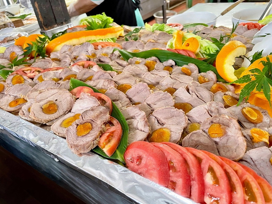 6月の誕生会はバイキング！