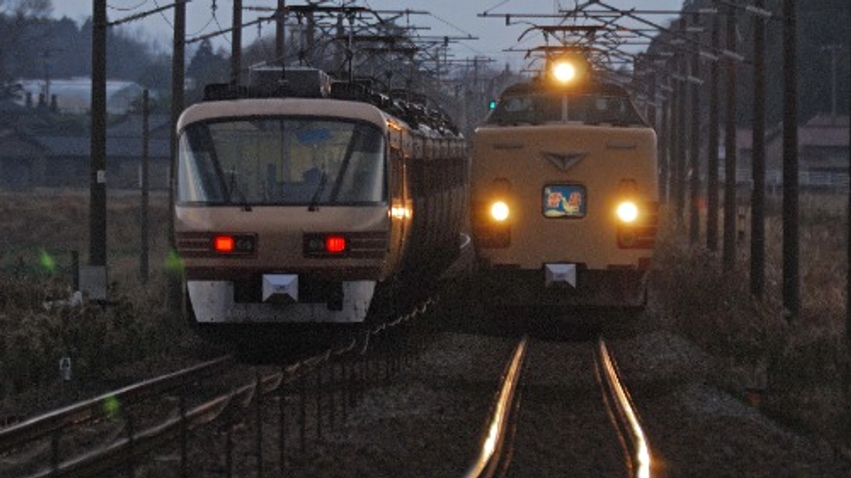 雷鳥らしく走り抜けた485系末期の写真から～苦難に始まり不死鳥となる日を待つ～