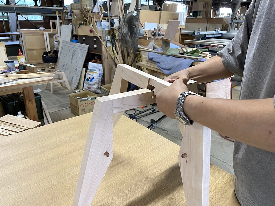 椅子の製作現場に潜入！