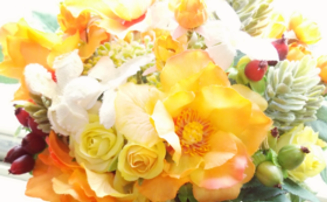 ＜経営者様向け＞季節のお花のアレンジメントを半年間毎月お届け！常にお買い物割引のロイヤルカスタマーにご登録！