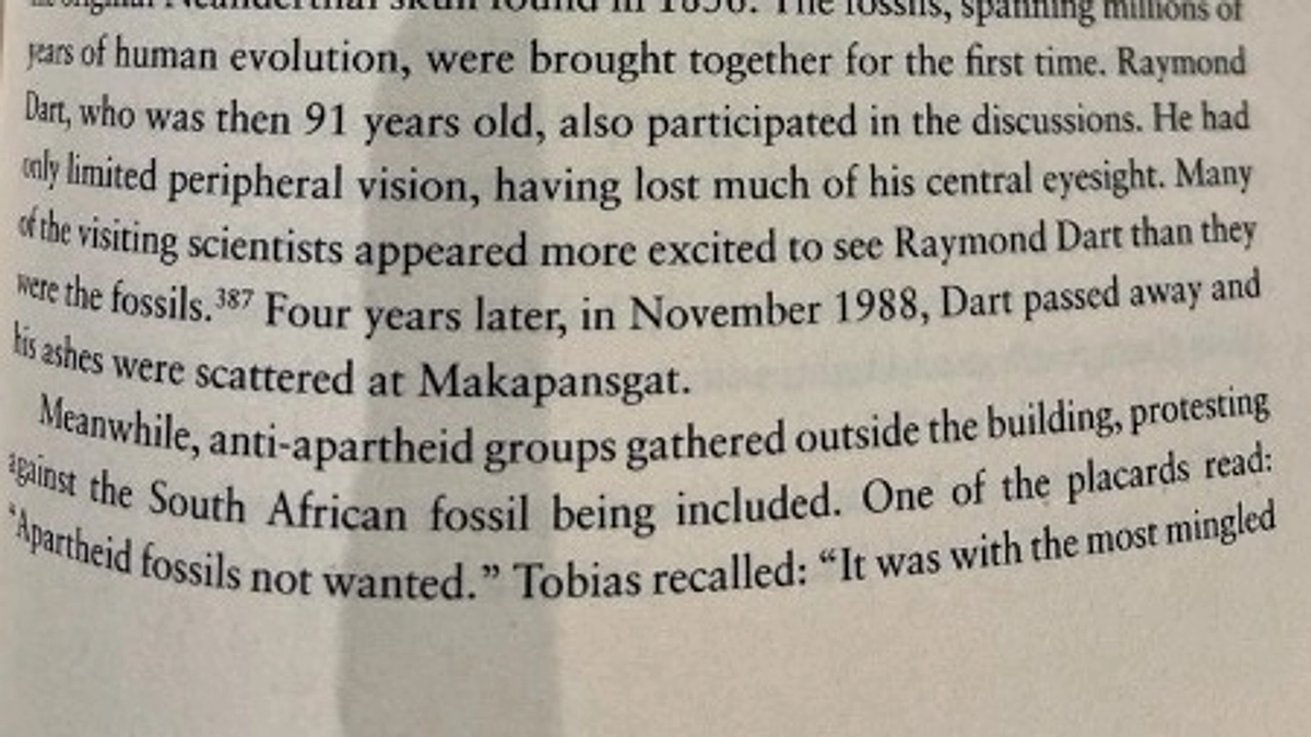 レイモンド・ダートの遺灰は、マカパン渓谷に散骨されていた（最新ニュース）