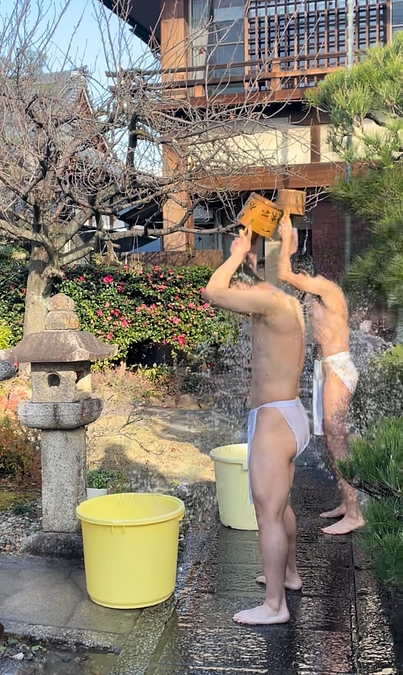 鹿児島ユナイテッドFC  岡崎慎選手に応援メッセージをいただきました。