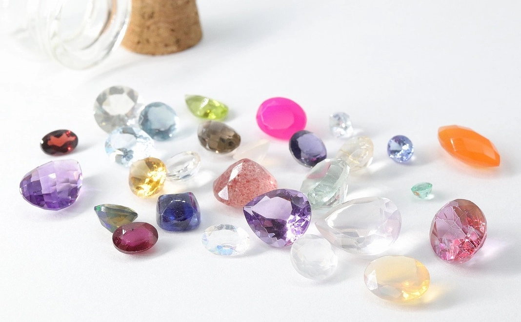 宝石詰め合わせ コルク瓶【限定30個】