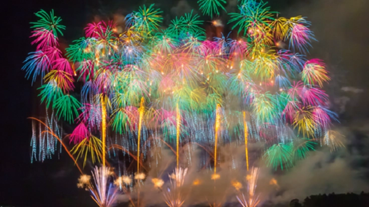 65年目初の試み。皆の想いを込めたスターマインを伊勢の夜空に！