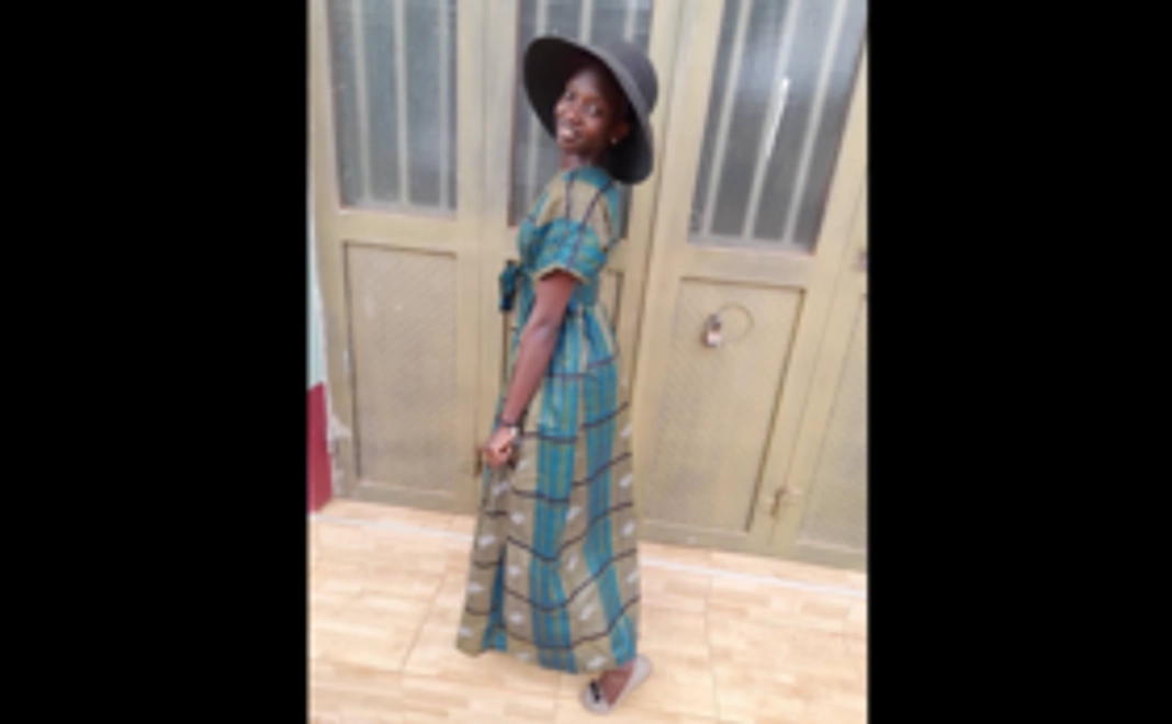 ロングワンピース１