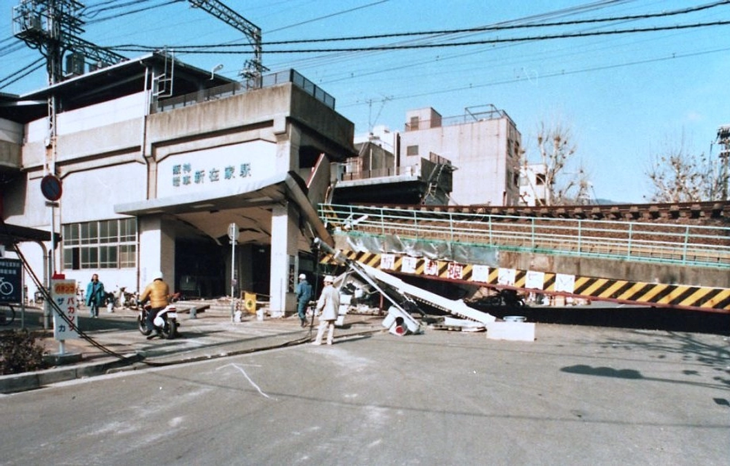 朝日新聞でご紹介くださいました - 社会人1年生の僕が阪神・淡路大震災のボランティアに行った理由 -