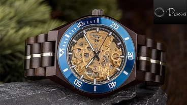 【世界に１本】の木製＋スケルトン腕時計 のトップ画像