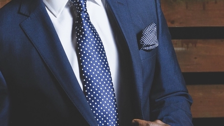 福岡のオーダーメイドスーツ店がオリジナルスーツを作ります！