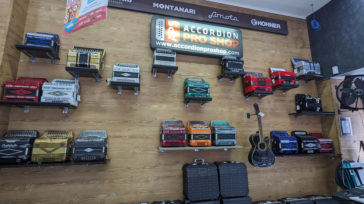 【クラファン達成！】中南米ポストカードキャンペーンについてご報告