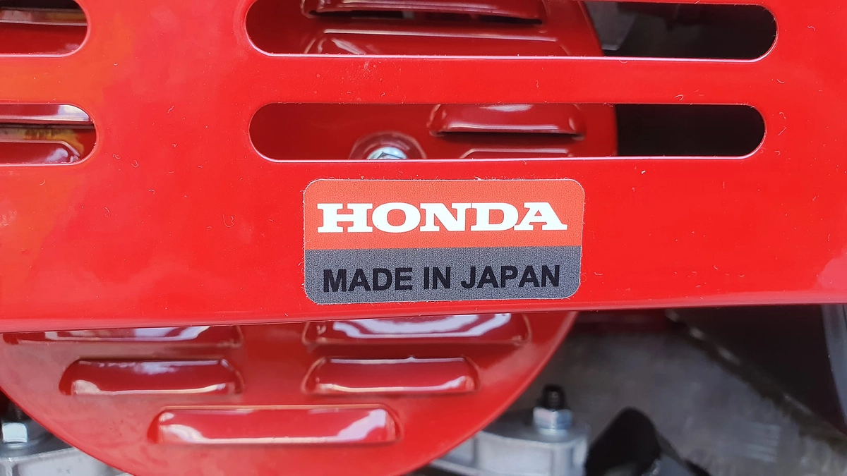 ウクライナに日本製の発電機を搬入