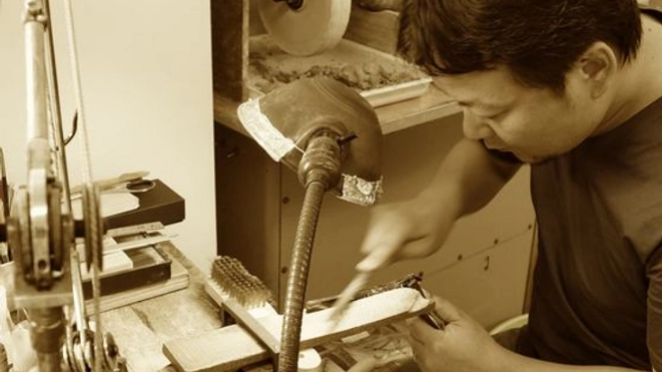 眼鏡の伝統技術を後世に！職人育成と技術継承で日本文化を守る