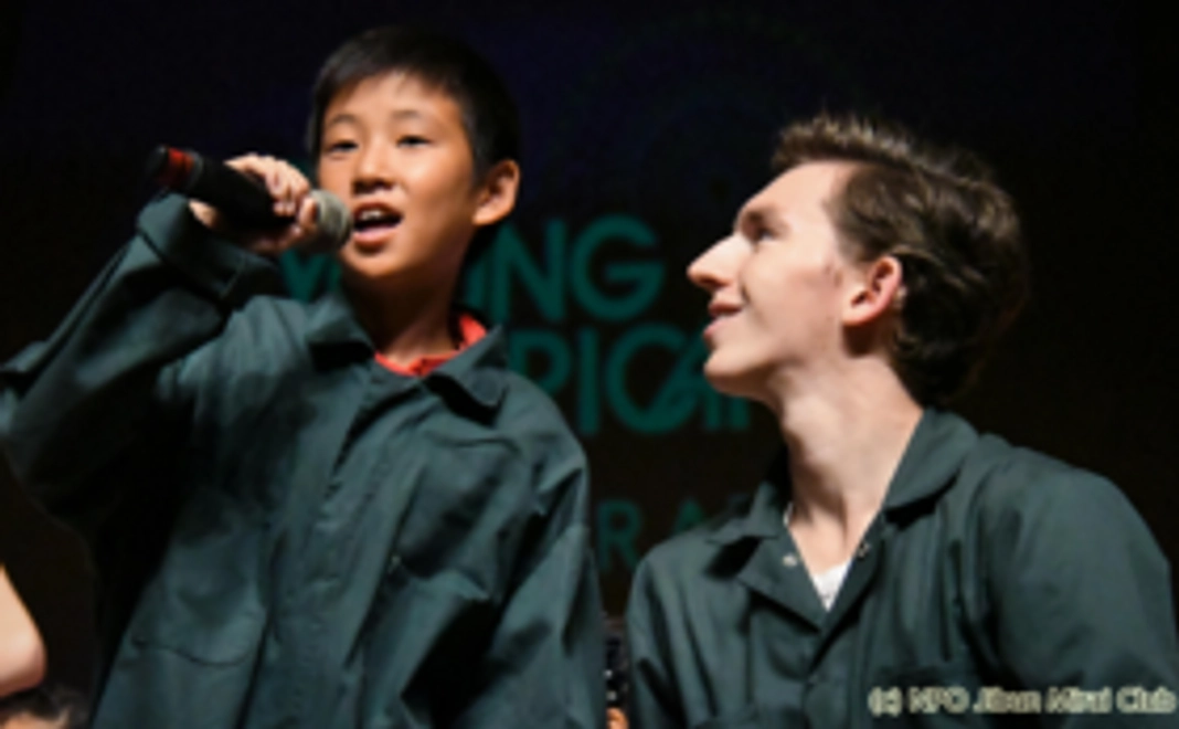 【応援ありがとう】ヤングアメリカンズのキャスト紹介パンフレットと開催記念クリアファイル