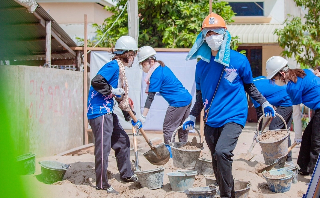 【活動内容を詳しく知りたい方へ】活動報告書＆感謝の手紙