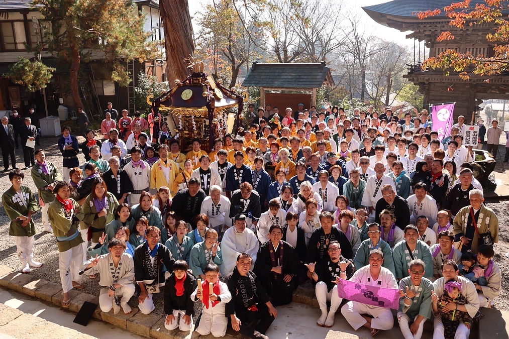 活動報告⑥本堂屋根茅葺屋根修繕をはじめとした一連の工事が無事完了しました