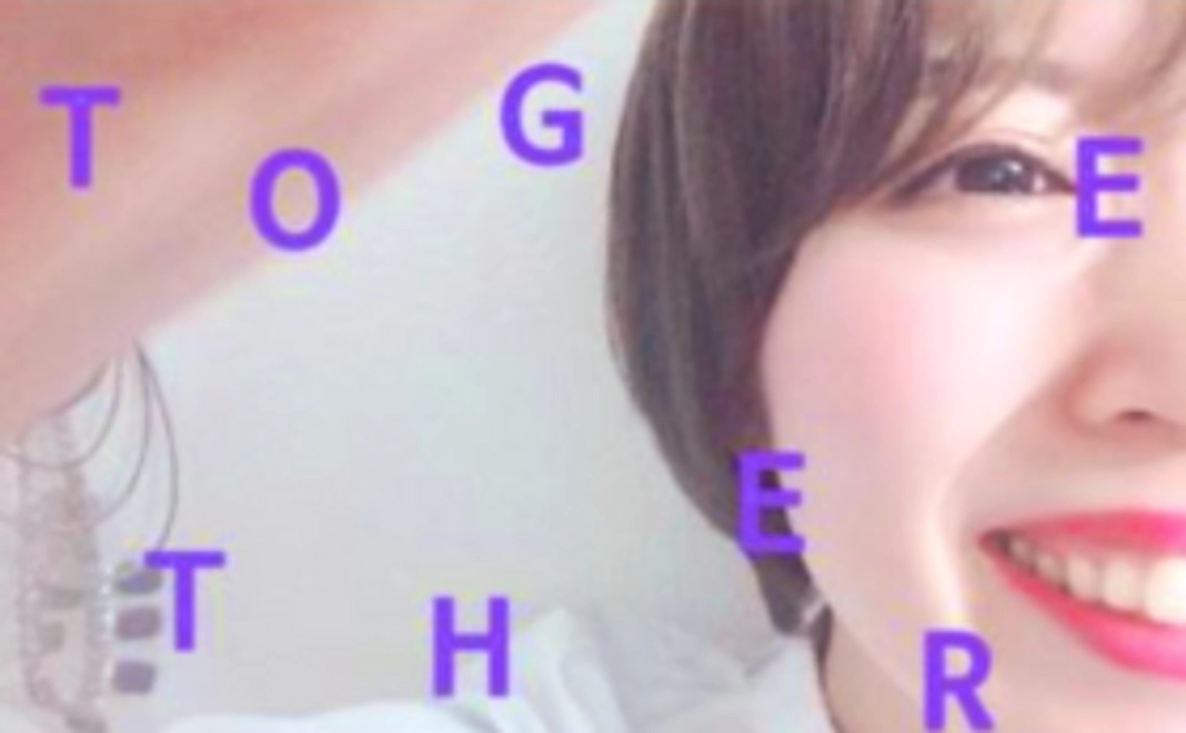 サイン入りチェキ、オリジナルタオル(メッセージカード付き)