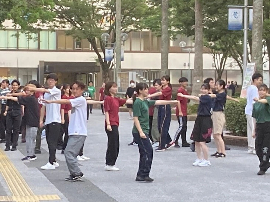 高知大学演舞場のお試しを学生チームにお願いしました