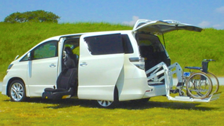 もっと手軽なバリアフリーカーの開発と広く一般に対する告知