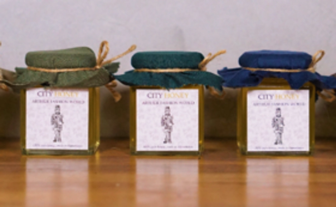 ARTHUR CITY HONEY　ポーチセット