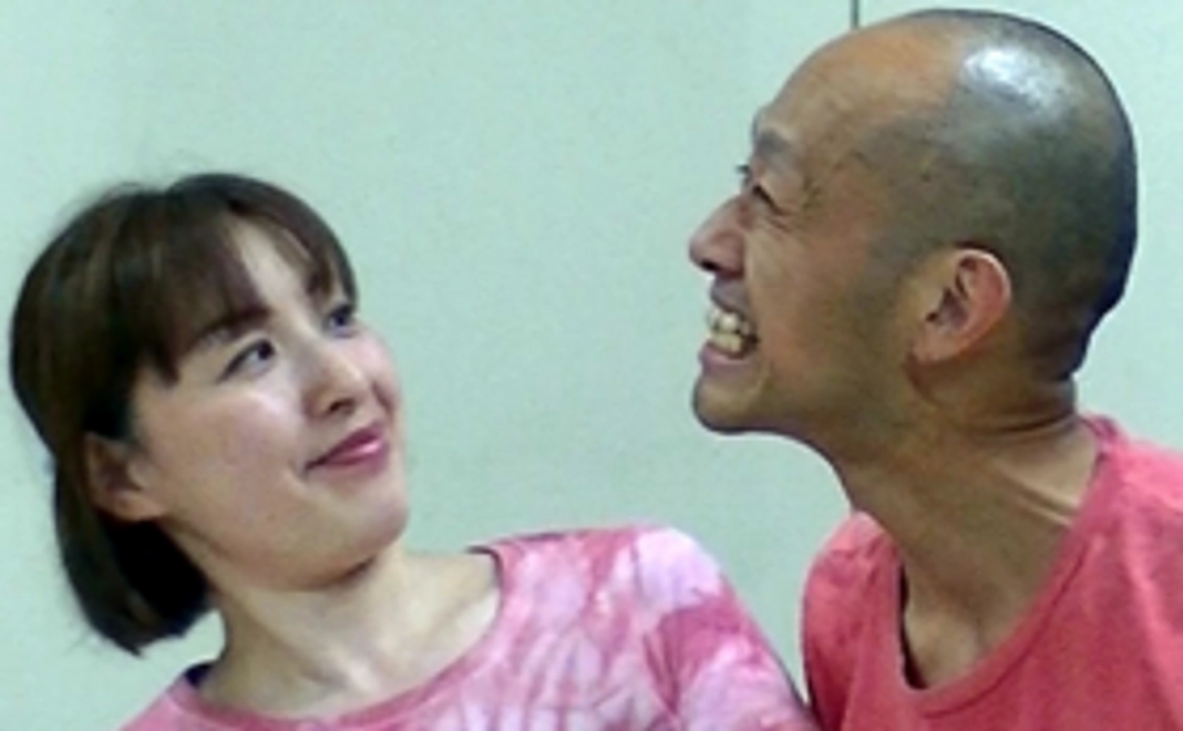 私達が作成したオリジナルの嚥下体操のDVDをプレゼント！