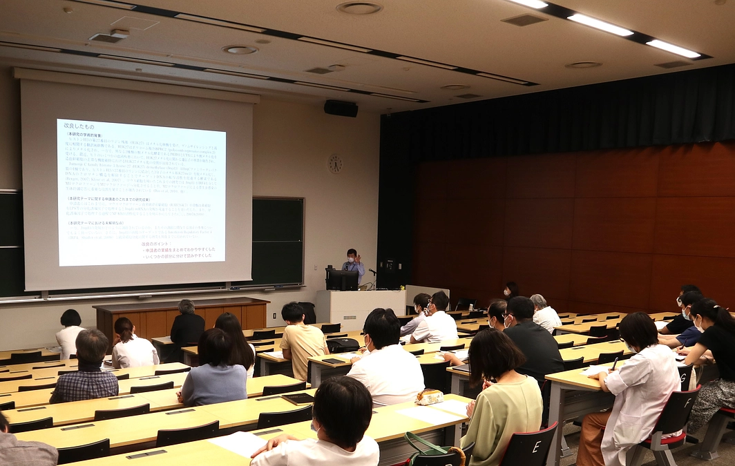 本学の取組みご紹介②  研究力向上のための「論文執筆セミナー」、「科研費申請支援セミナー」