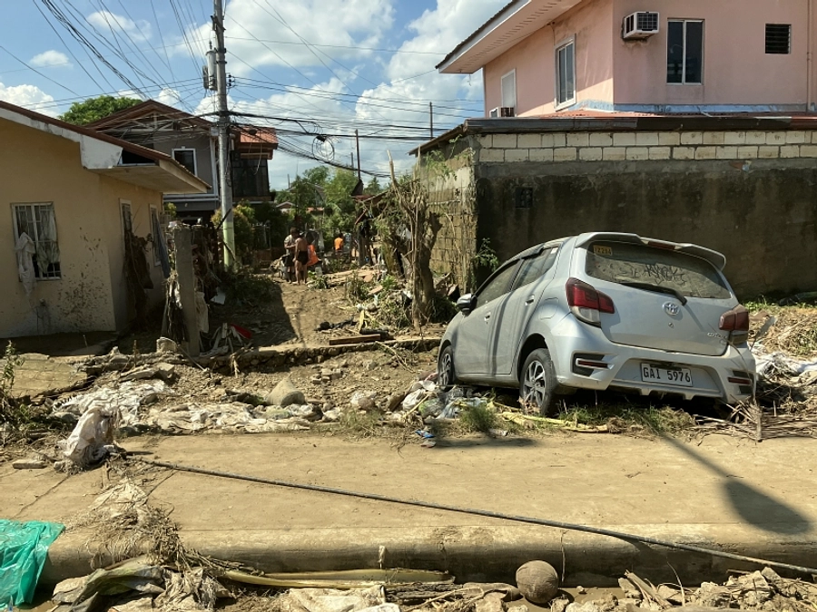 現地入りしたスタッフが被害状況を調査中