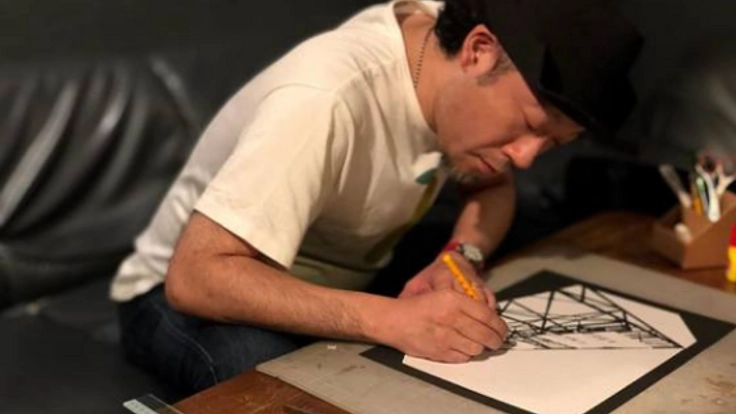 地元神戸の街を愛するバーテンダーが描く。切り絵画集を出版へ!