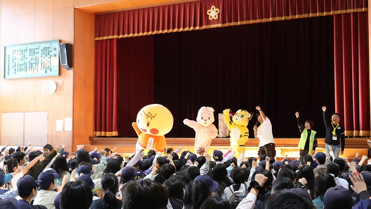 子どもの命と心を守る備えを今！避難所宿泊体験「防災キャンプ」 