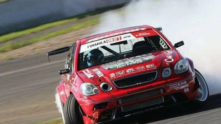 世界でも通用し活躍できるドリフト競技用のマシンを製作したい！