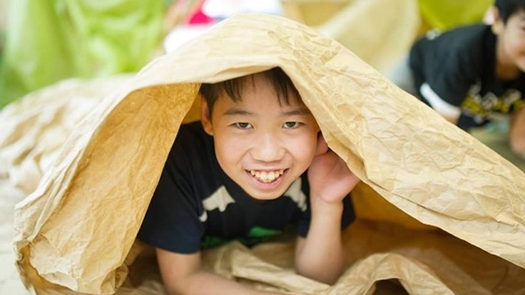 肌が触れあう。感情が飛び交う。舞台芸術の醍醐味を子ども達へ！