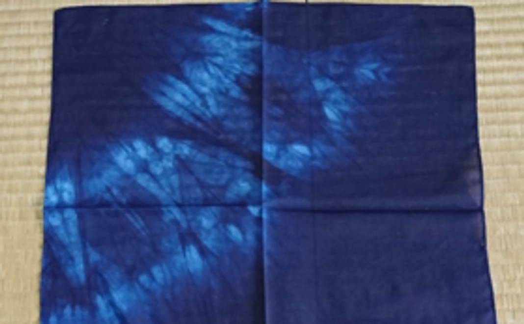 【藍染産業を応援！藍染ハンカチをお送りします】