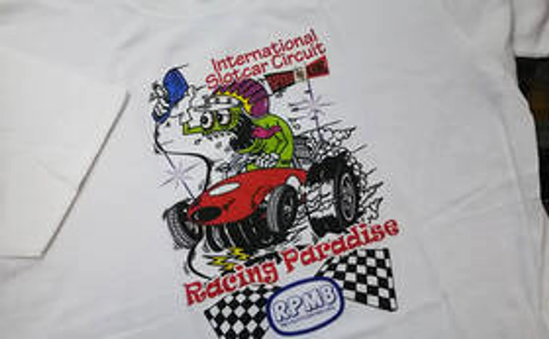 会員入会、走行券、1/32スケールスロットカー、Tシャツセット