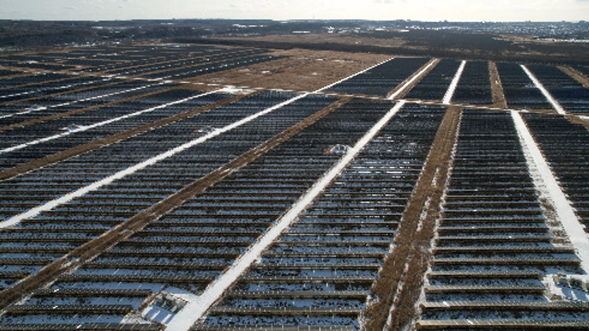 釧路湿原に乱立する太陽光パネル 専門的な調査により歯止めを！