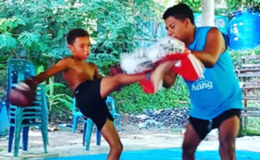 ムエタイジムご支援①