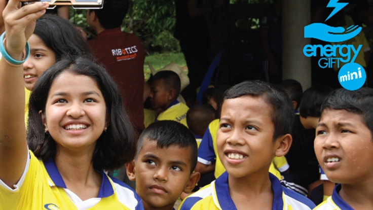 タイの無電化地域の子どもたちに電気を届けます！