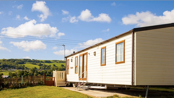 仙台市外にゲストハウスを作り、世界と地域を繋げる「場」を作りたい。