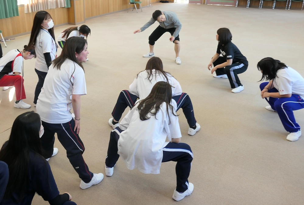 キツイ！保健体育の授業風景