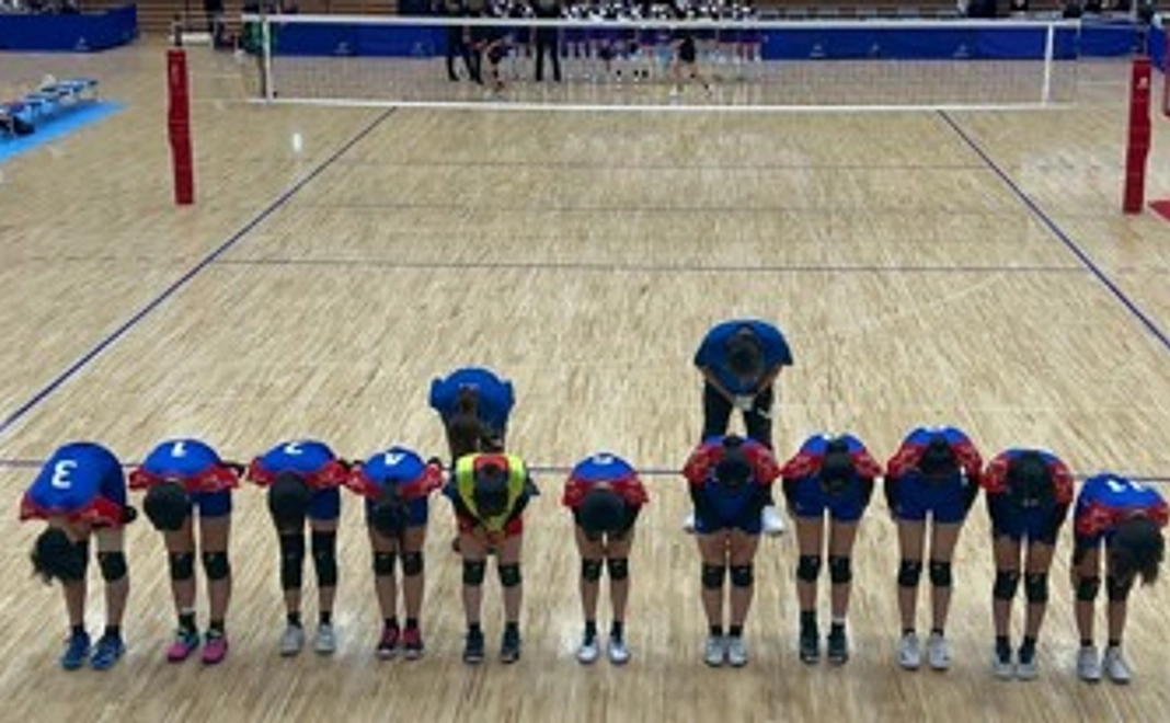 感謝のメール(選手集合写真付き)