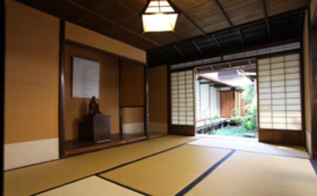 一万円寄附|図録新版にご芳名を掲載いたします。