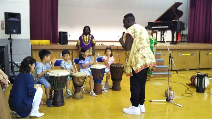 表現活動事業「アフリカの風と音　体験しよう！」