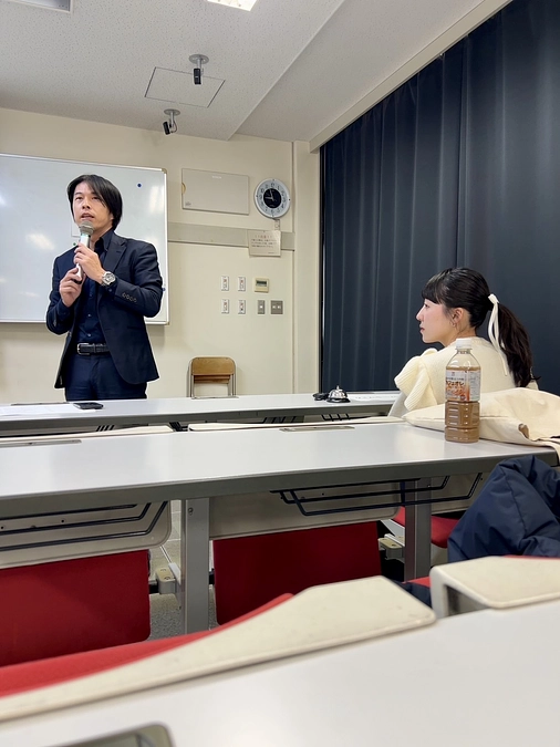 昨日は卒論発表会でした。