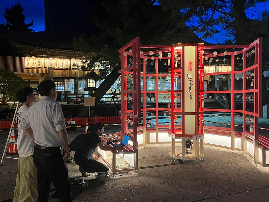 照明の設定が行われました。