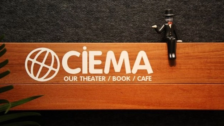 シエマユニバーサルデザイン化募金 ―心地よい街の映画館を目指してー