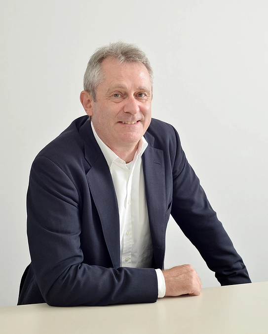 デービッド・アトキンソン様（元離宮二条城事務所特別顧問）より応援コメントをいただいています！